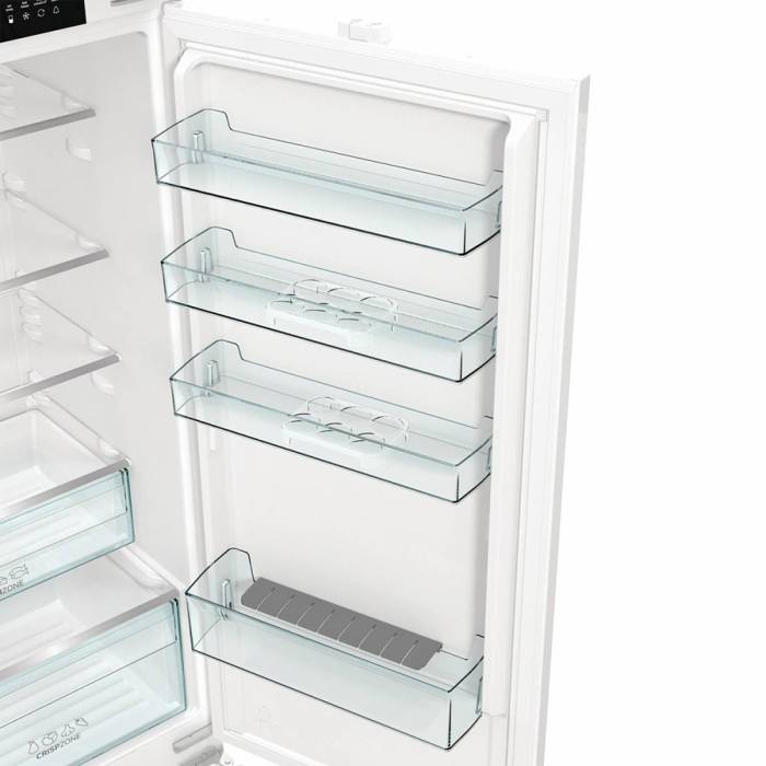 Gorenje NRKI5191 — вместительная камера с 5 полками из закаленного стекла, купить онлайн в Кыргызстане