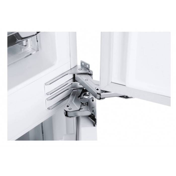 HAIER BCFT629TWRU — ваш надежный помощник на кухне. Встраиваемый холодильник высотой 177 см с Total No Frost, обеспечивающий вместимость 170 л в холодильнике и 60 л в морозильнике. Доступен для заказа с доставкой в Бишкеке.